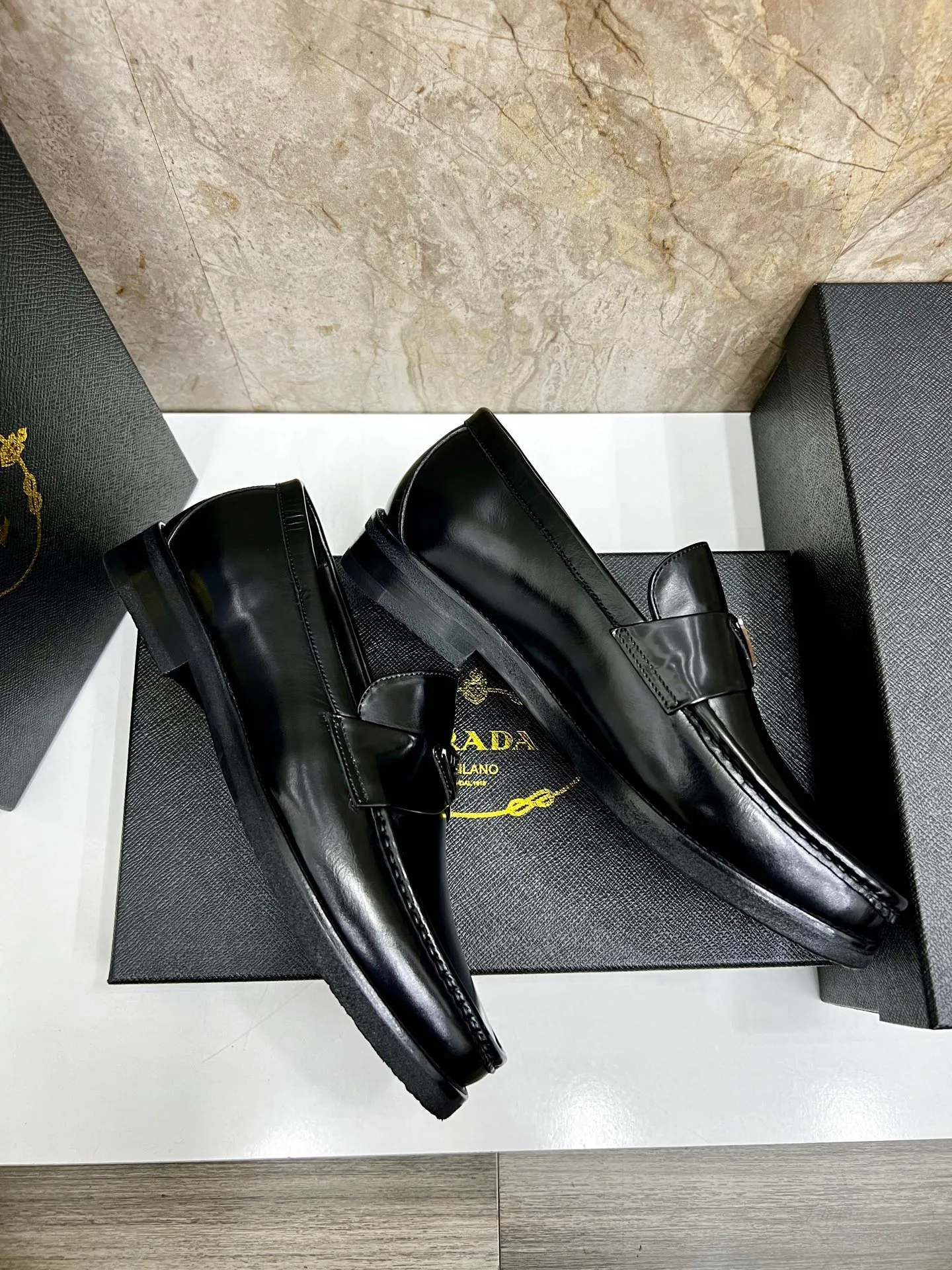 PRADA~ Size: 38-44 (customized 45/46 P: 💰880 P's original official website new high-end men's leather shoes, top-quality original replicas, made of imported open edge beads/calf leather, calf leather breathable lining, original leather outsole!